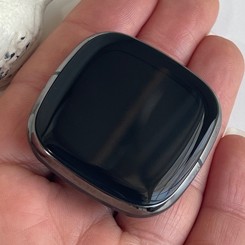 Fitbit Versa 3 Watch - Picture 12 of 14